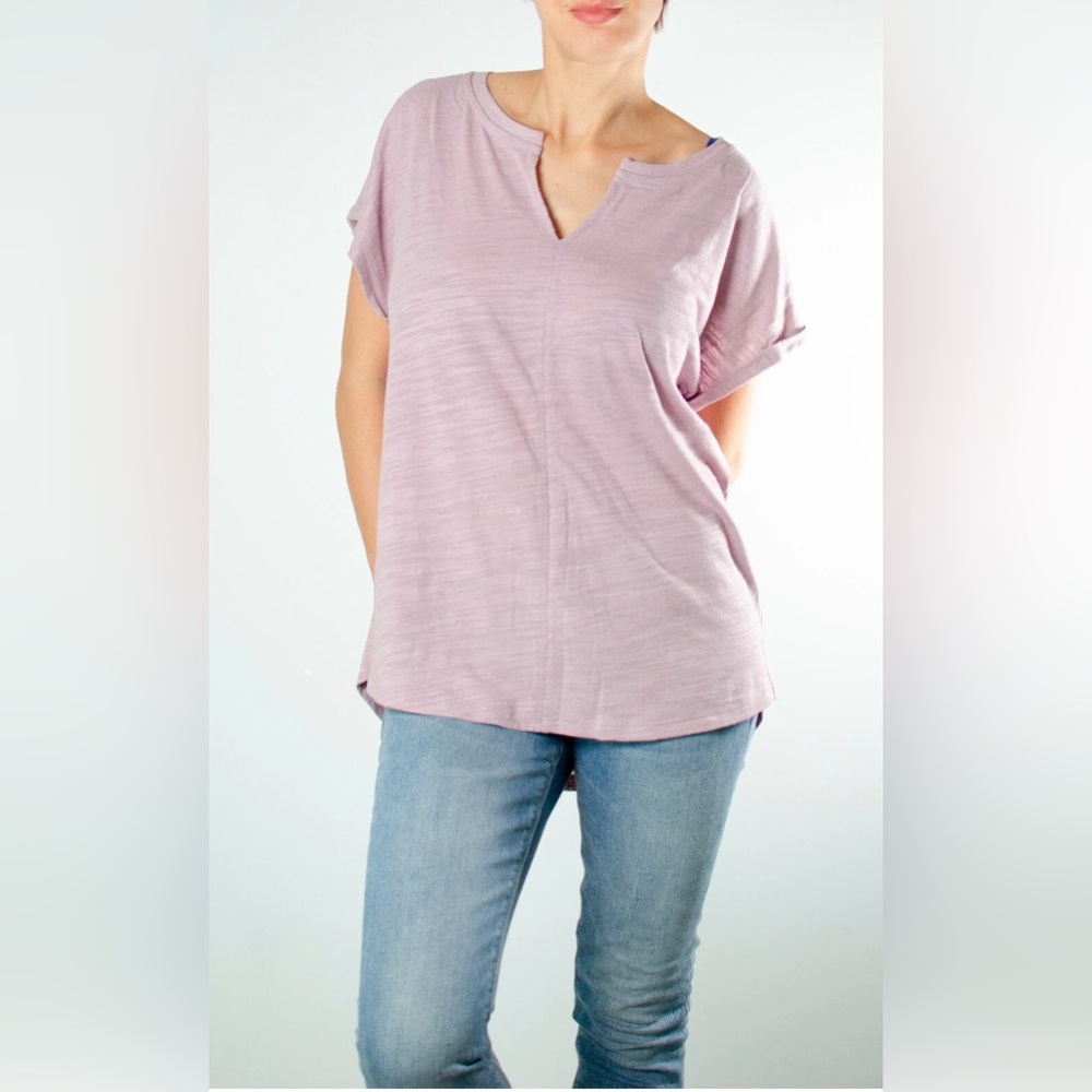 Anthropologie Size XS Mauve Short Sleeve V-Neck Top Soft Knit Casual Tee